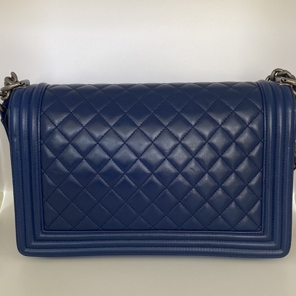 Chanel Boy Bag - Picture 11 of 16